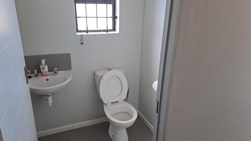 To Let commercial Property for Rent in Cotswold Eastern Cape